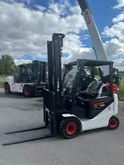 Elektro 4 Rad 2026  Bobcat B25NS (8)
