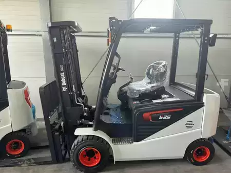 Elektro 4 Rad 2026  Bobcat B35NS (1)