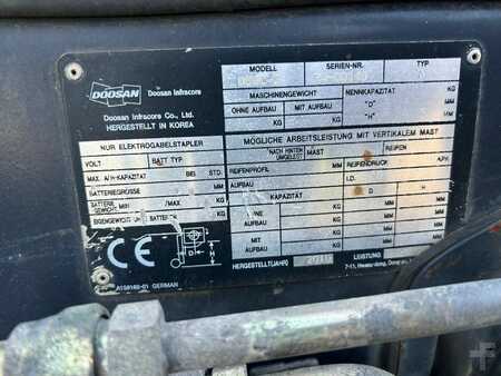 Dieselstapler 2009  Doosan D50SC-5 (9)