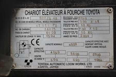 Chariot élévateur diesel 2004  Toyota 02-7FD40 (6)