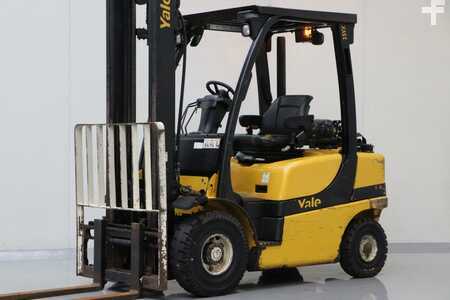 LPG Forklifts 2014  Yale GLP25VX (1)