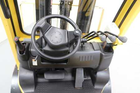 LPG Forklifts 2017  Hyster H2.0XT (3)