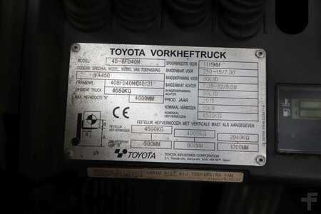Diesel gaffeltruck 2015  Toyota 40-8FD40N (4)
