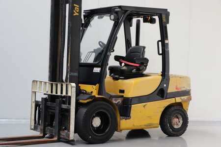 Diesel Forklifts 2013  Yale GDP35VX (1) 