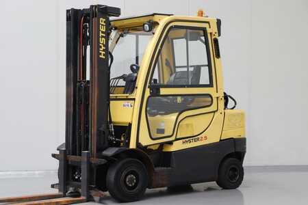 Gas truck 2014  Hyster H2.5CT (1)