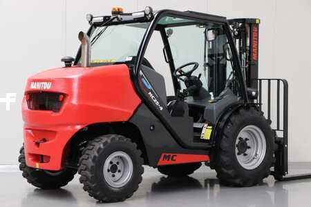 Dieselový VZV 2024  Manitou MC25-4 (2)