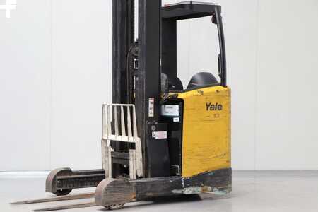 Reach Trucks 2016  Yale MR14 (1)