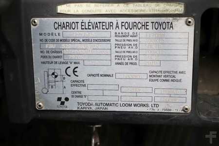 Chariot élévateur diesel 2010  Toyota 42-7FD45 (4)