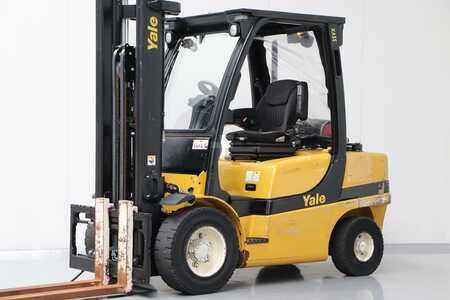 LPG Forklifts 2008  Yale GLP35VX (1)