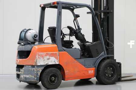 Treibgasstapler 2018  Toyota 02-8FGJF35 (2)