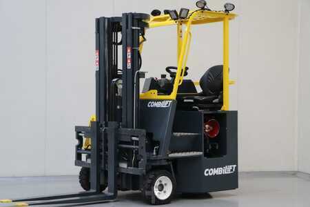 Chariots multidirectionnels 2020  Combilift CB3000 (1)