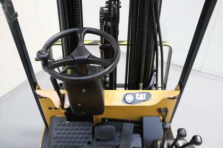 Carrelli elettrici 3 ruote 2007  CAT Lift Trucks EP15KRT-PAC (3)