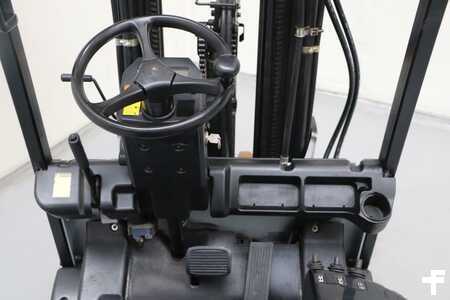 Carrelli elettrici 4 ruote 2003  CAT Lift Trucks EP16K (3)