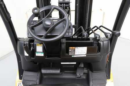Treibgasstapler 2019  Yale GLP25VX (3)