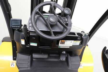 Treibgasstapler 2020  Yale GLP25VX (3)