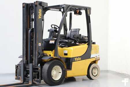 Treibgasstapler 2017  Yale GLP25VX (1)