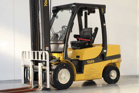Diesel truck 2020  Yale GDP35VX (1)