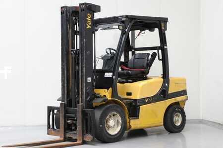Diesel Forklifts 2014  Yale GDP35VX (1)