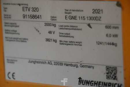 Schubmaststapler 2021  Jungheinrich ETV 320 (4)