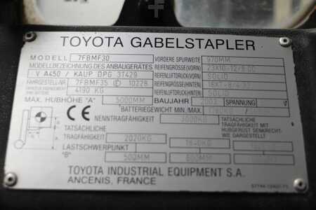 Elektro čtyřkolový VZV 2003  Toyota 7FBMF30 (4)