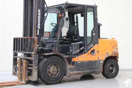 Wózki widłowe diesel - Doosan D50SC-5 (1)