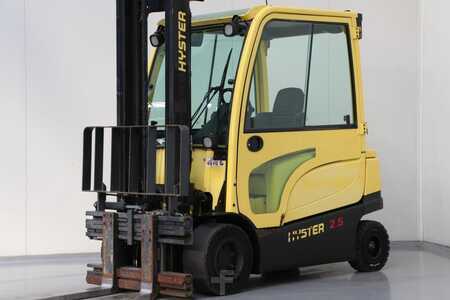 Eléctrica de 4 ruedas 2011  Hyster J2.5XN (1)