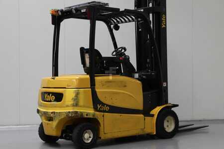 El truck - 4 hjulet 2016  Yale ERP35VL (2)