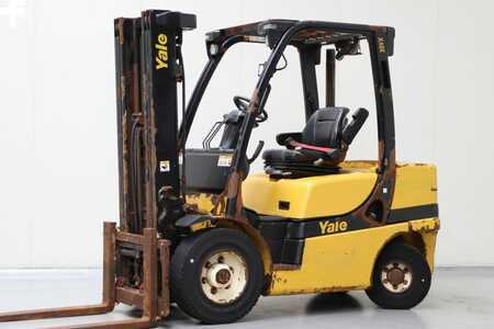 Wózki widłowe diesel 2018  Yale GDP30VX (1)