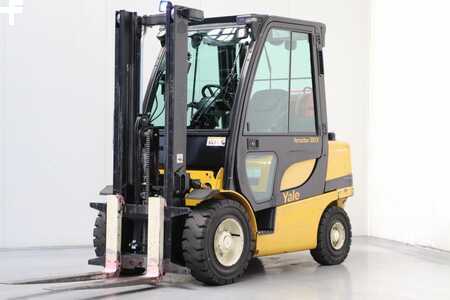 Carretilla elevadora GLP 2015  Yale GLP30VX (1)