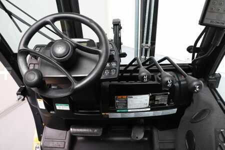 Carretilla elevadora GLP 2015  Yale GLP30VX (3)