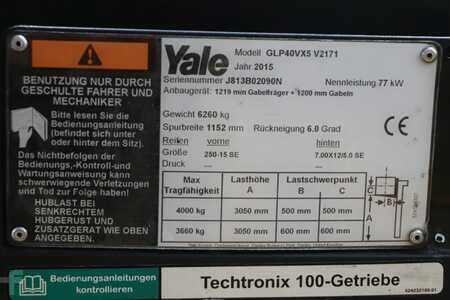 Wózki gazowe 2015  Yale GLP40VX5 (2)