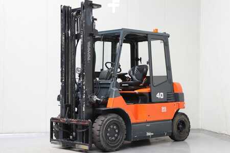 El Truck - 4-hjul 2013  Toyota 7FBMF40 (1)