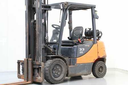 Wózki gazowe 2011  Doosan G33P-5 (1)