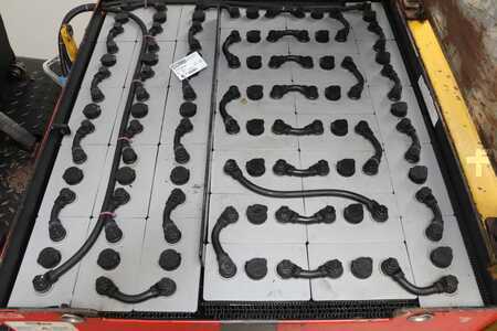 Carrelli elettrici 4 ruote 1989  Yale ERC050AGE (5)