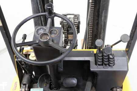 Carrelli elettrici 4 ruote 1990  Yale ERC25AGE (3)