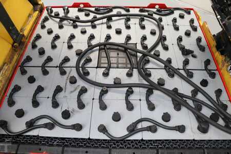 Carrelli elettrici 4 ruote 2012  Yale ERC45HG (5)