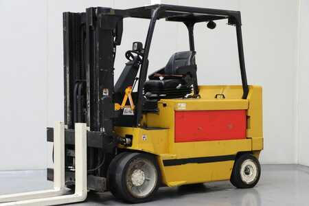 Carrelli elettrici 4 ruote 2009  Yale ERC55HG (1)