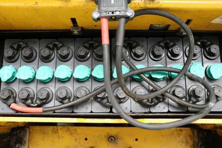 Transpaleta eléctrica 2005  Yale MP30HD (5)
