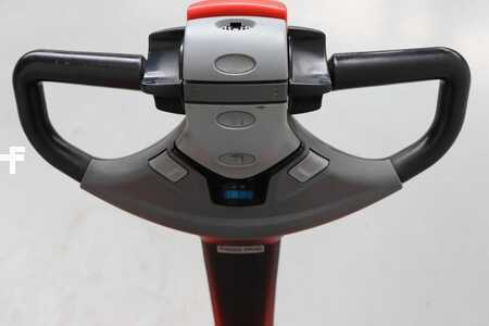 Transpalettes éléctriques 2019  Toyota LWE200 (3)