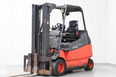 4-wiel elektrische heftrucks 2006  Linde E30S-03/600 (1)