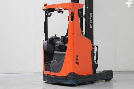 Carrelli retrattili 2017  BT RRE160H (2)