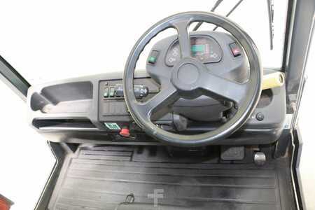 Schlepper 2006  Linde P250 (3)