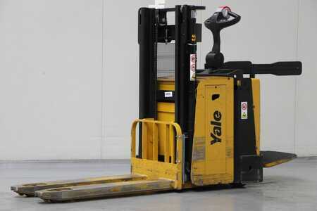 Pallet Stackers 2016  Hyster MP20XD (1)