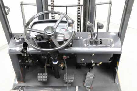 Chariots élévateurs GPL 1995  Samsung SF15L (3)