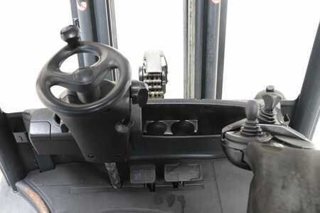 Diesel heftrucks 2009  Linde H50D (3)
