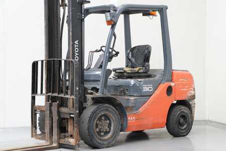 Diesel heftrucks 2019  Toyota 02-8FDF30 (1)