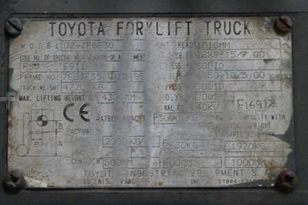 LPG VZV 2005  Toyota 02-7FGF30 (4)