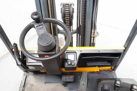 Carrelli elettrici 3 ruote - Jungheinrich EFG-DF12 (3)