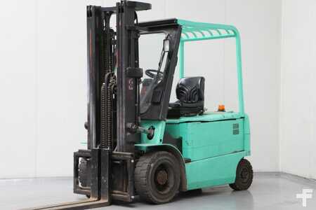 El truck - 4 hjulet 2003  Mitsubishi FB30K (1)