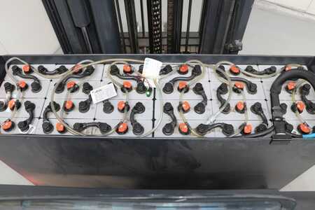 Schubmaststapler 2020  Linde R14-01 (5)